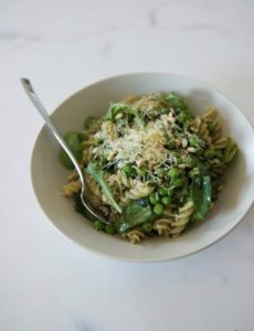 pesto pasta with spinach and pine nuts basil and spinach pesto