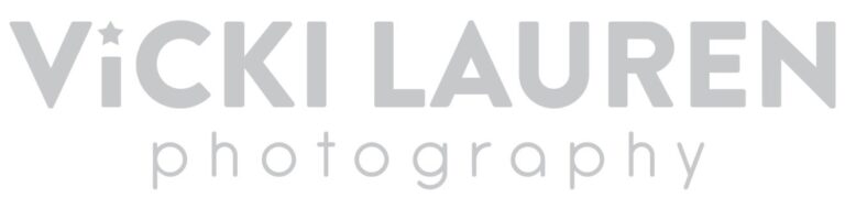 vicki lauren photography logo